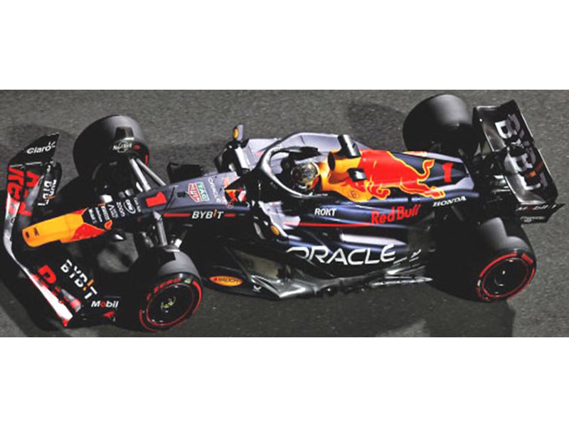 Red Bull Racing RB19 #1 Max Verstappen 'Oracle' Winner F1 Formula One 'Abu Dhabi GP' (2023) with Driver Limited Edition to 204 pieces Worldwide 1/18 Diecast Model Car by Minichamps