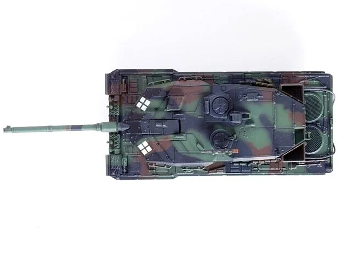 Leopard 2A6 Main Battle Tank Green Camouflage 'Ukrainian Army' 'Armor Premium' Series 1/72 Diecast Model by Panzerkampf