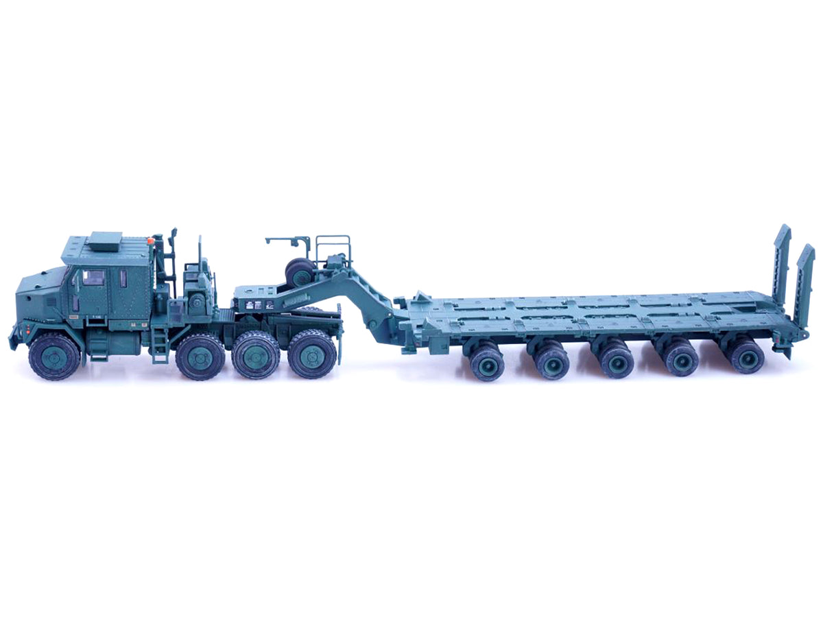 M1070 Heavy Equipment Transporter Army Green 'Armor Premium' Series 1/72 Diecast Model by Panzerkampf