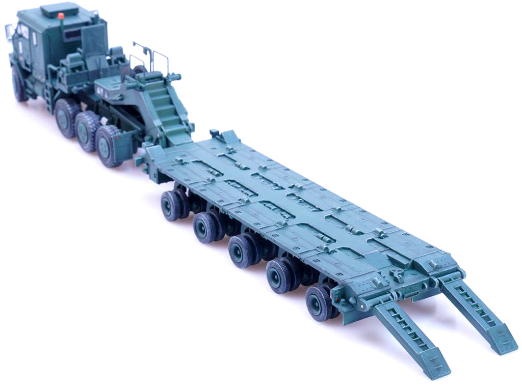 M1070 Heavy Equipment Transporter Army Green 'Armor Premium' Series 1/72 Diecast Model by Panzerkampf