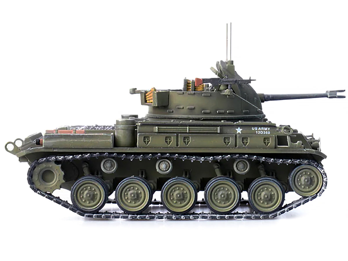 M42 Duster Self-Propelled Anti-Aircraft Gun 'Delta Dud's' 'US Army - Vietnam War II Field Force 5th Battalion 2nd Field Artillery Regimen' 1/72 Diecast Model by Panzerkampf