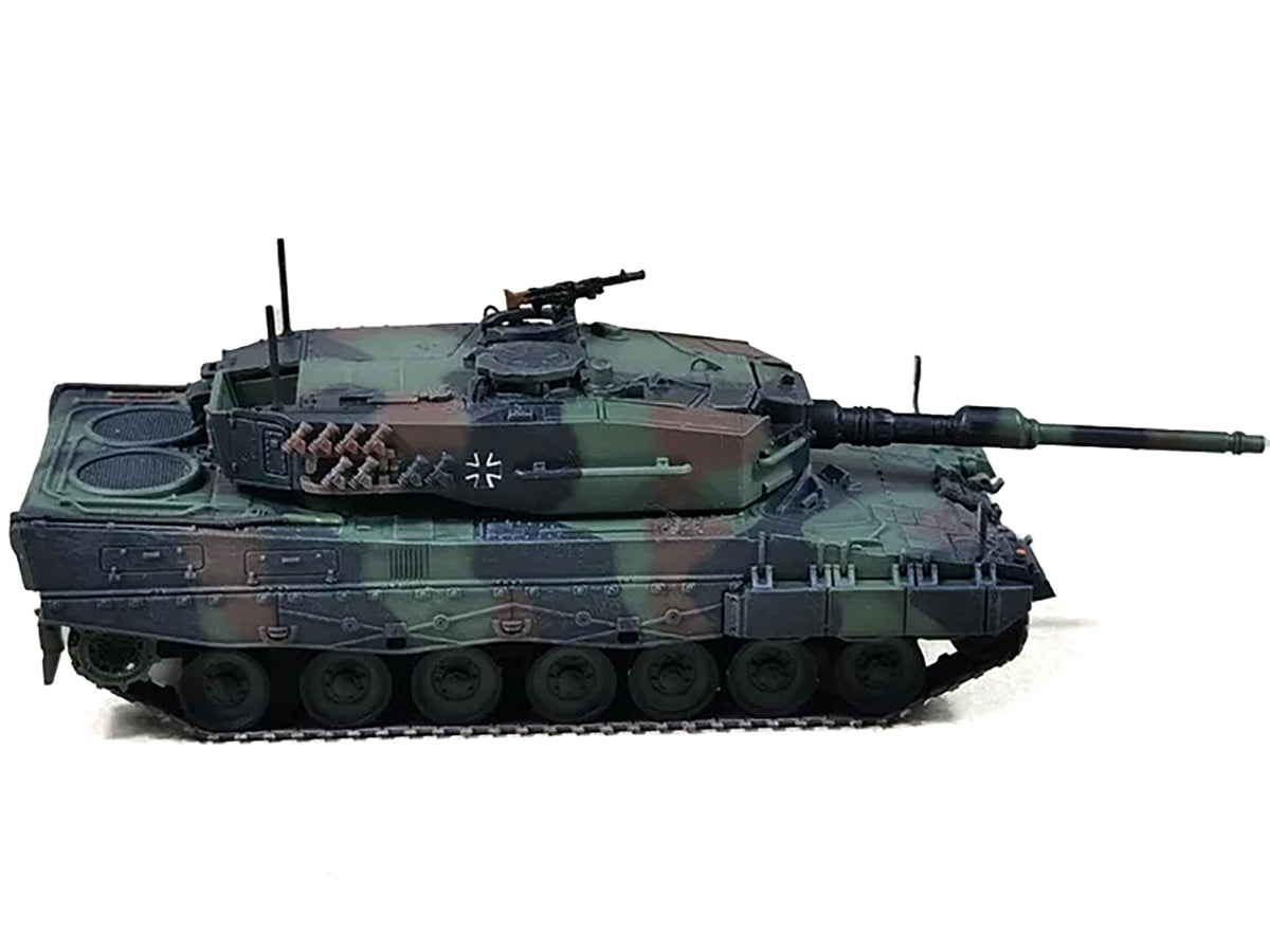 Leopard 2A4 Main Battle Tank with Snorkel 'NATO Camouflage' German Army 'Armor Premium' Series 1/72 Diecast Model by Panzerkampf