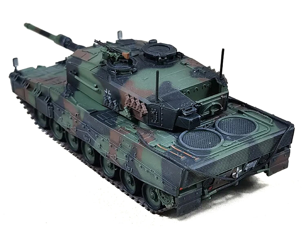 Leopard 2A4 Main Battle Tank with Snorkel 'NATO Camouflage' German Army 'Armor Premium' Series 1/72 Diecast Model by Panzerkampf