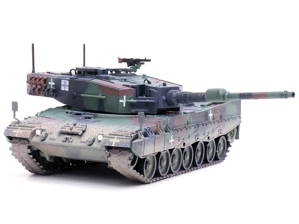 Leopard 2A4 Main Battle Tank with Snorkel '3-Tone Camouflage' Ukrainian Army 'Armor Premium' Series 1/72 Diecast Model by Panzerkampf