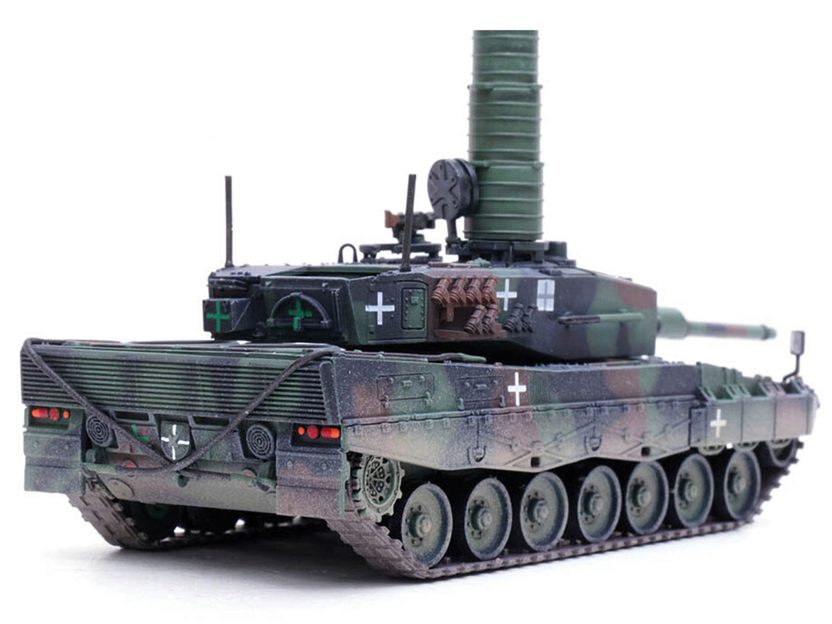 Leopard 2A4 Main Battle Tank with Snorkel '3-Tone Camouflage' Ukrainian Army 'Armor Premium' Series 1/72 Diecast Model by Panzerkampf
