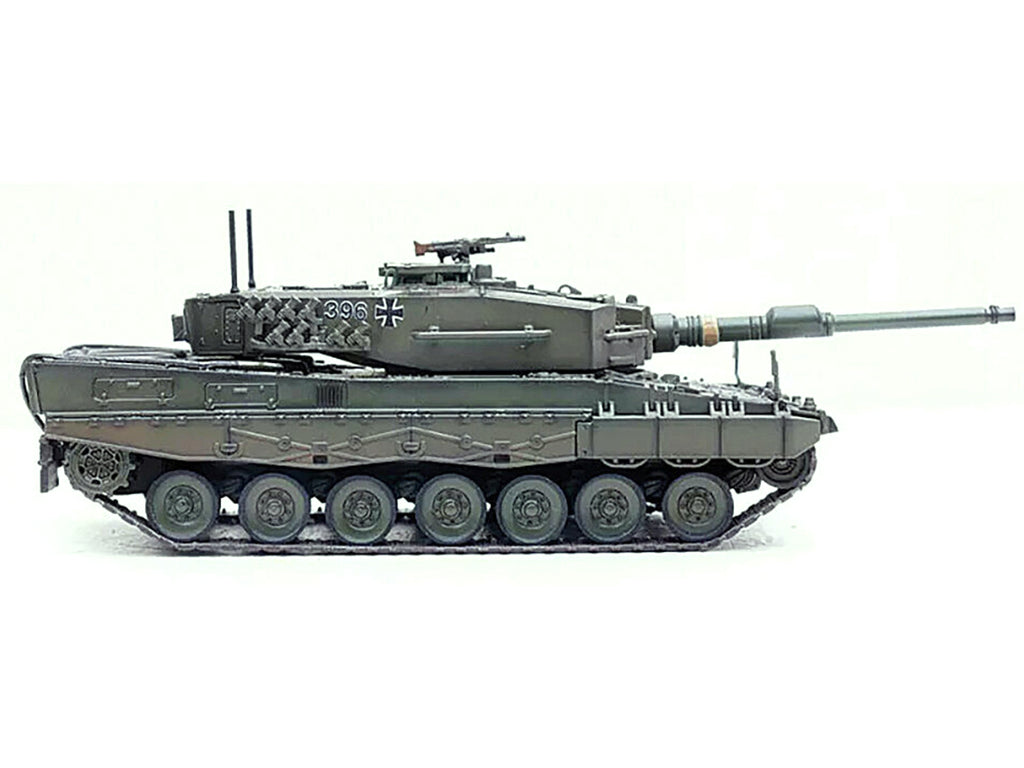 Leopard 2A4 Main Battle Tank with Snorkel 'Green Camouflage' German Army 'Armor Premium' Series 1/72 Diecast Model by Panzerkampf