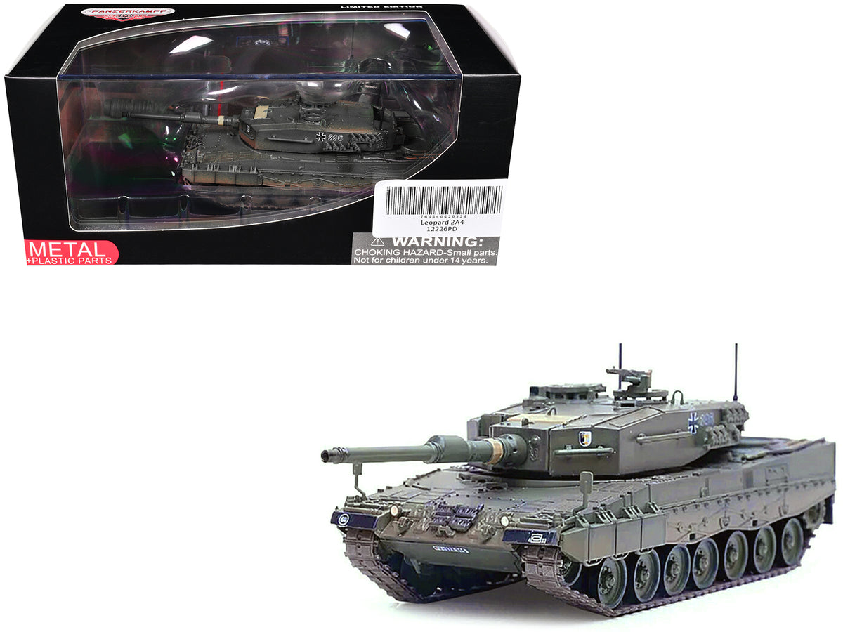 Leopard 2A4 Main Battle Tank with Snorkel 'Green Camouflage' German Army 'Armor Premium' Series 1/72 Diecast Model by Panzerkampf