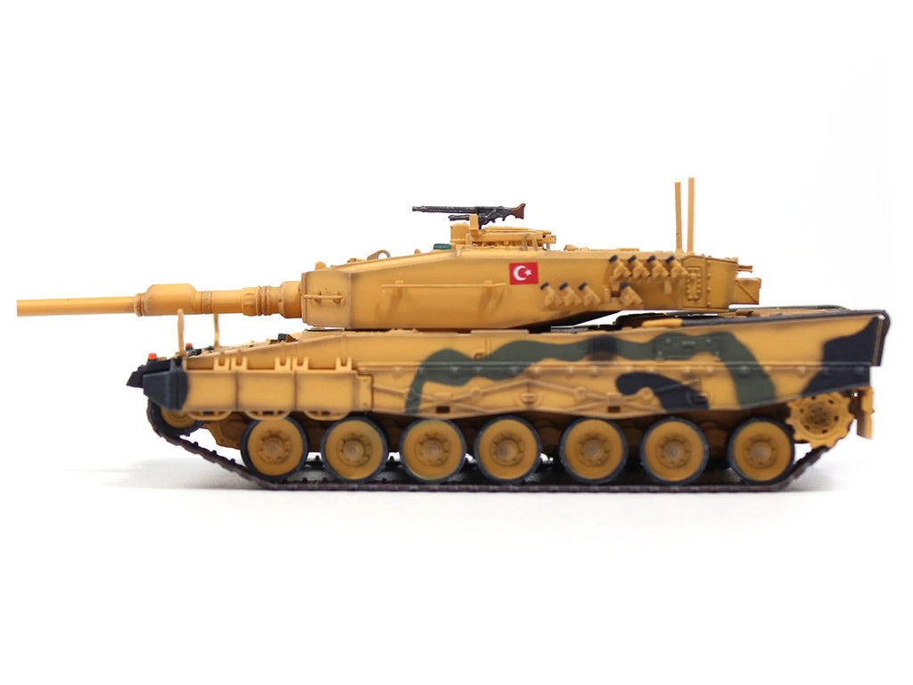 Leopard 2A4 Main Battle Tank 'Desert Camouflage 2nd Cavalry Armored Brigade Turkey-Syrian Border' (2016) Turkish Army 'Armor Premium' Series 1/72 Diecast Model by Panzerkampf