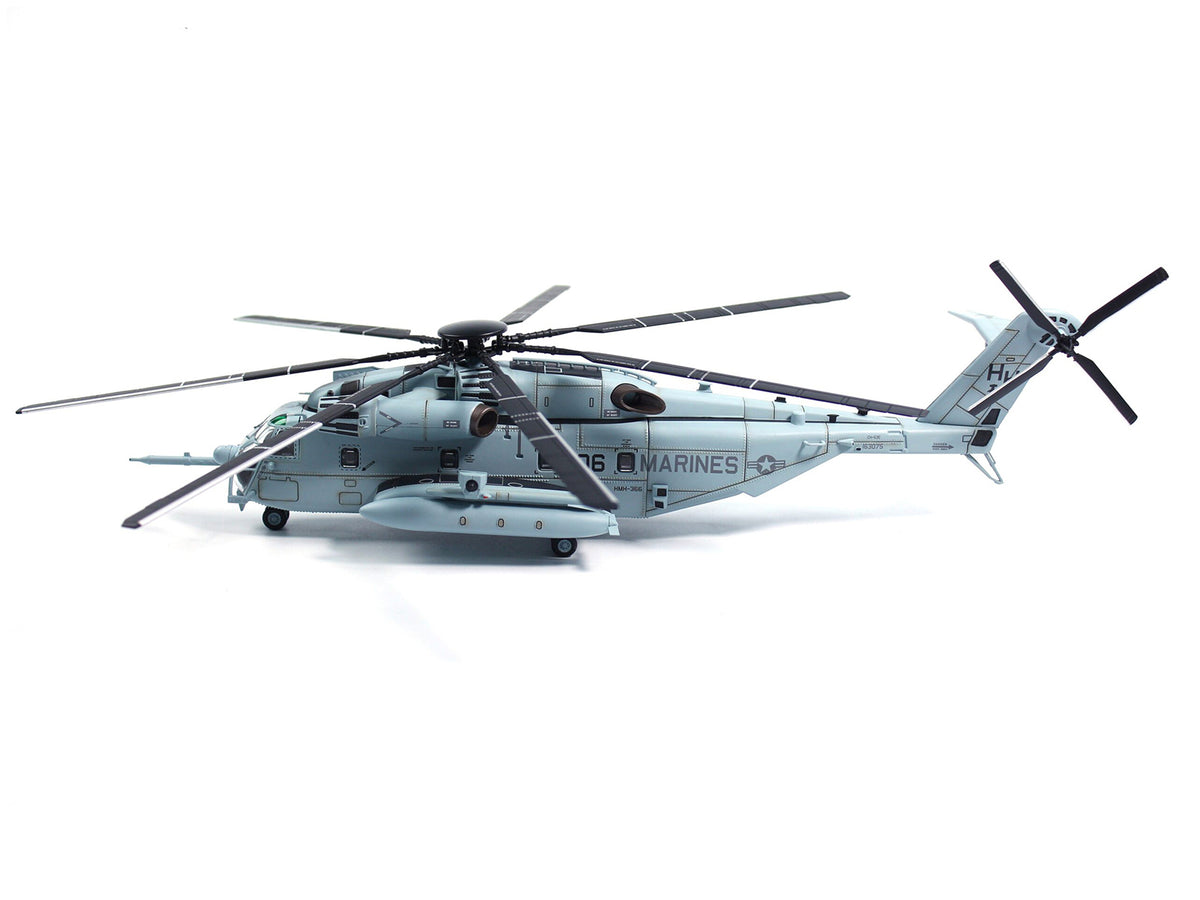 Sikorsky CH-53E Super Stallion Helicopter #06 '163075 HMH-366 Hammerheads Exercise Trident Juncture Vinnu Norway' (2018) United States Marine Corps 1/72 Diecast Model by Panzerkampf