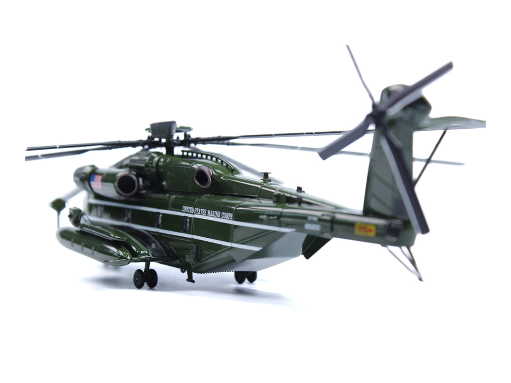 Sikorsky CH-53E Sea Stallion Helicopter #32 'HMX-1 Nighthawks MCAS Quantico VA' United States Marine Corps 1/72 Diecast Model by Panzerkampf