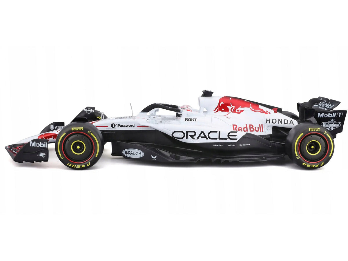 Red Bull Racing RB21 #1 Max Verstappen 'Oracle' Winner Formula One F1 'Japanese GP' (2025) 'Race' Series 1/18 Diecast Model Car by Bburago