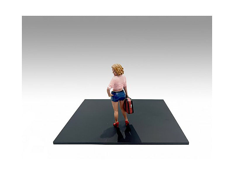 'Figure24 Series 1' Figure 706 for 1/24 Scale Models by American Diorama