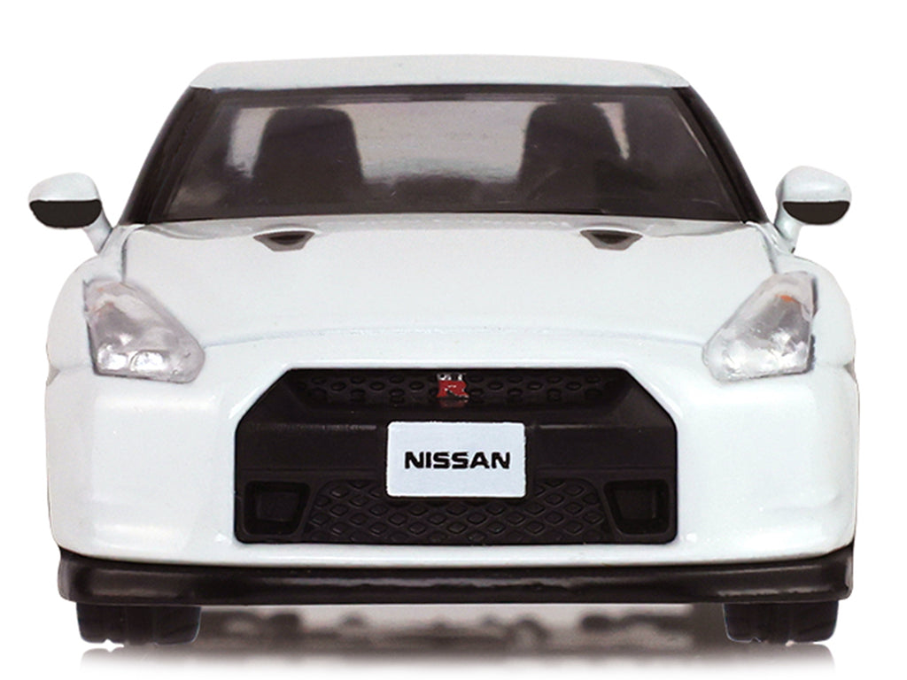 2007 Nissan GT-R (R35) Pearl White with Gold Wheels 'Tokyo Torque' Series 10 1/64 Diecast Model Car by Greenlight