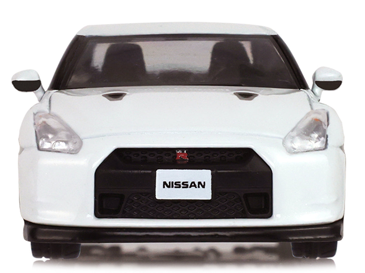 2007 Nissan GT-R (R35) Pearl White with Gold Wheels 'Tokyo Torque' Series 10 1/64 Diecast Model Car by Greenlight