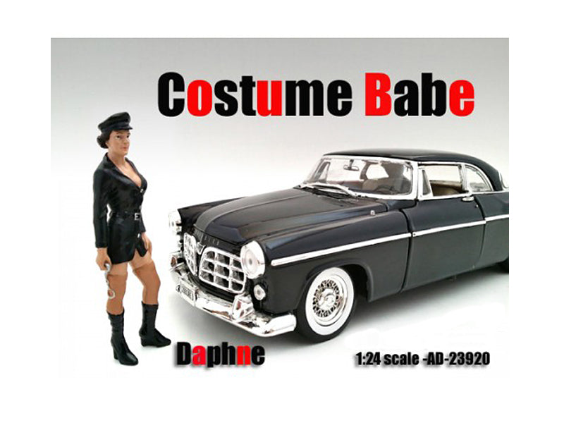 Costume Babe Daphne Figure For 1/24 Scale Models by American Diorama