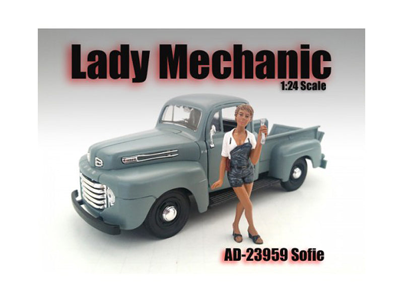 Lady Mechanic Sofie Figure For 1/24 Scale Models by American Diorama