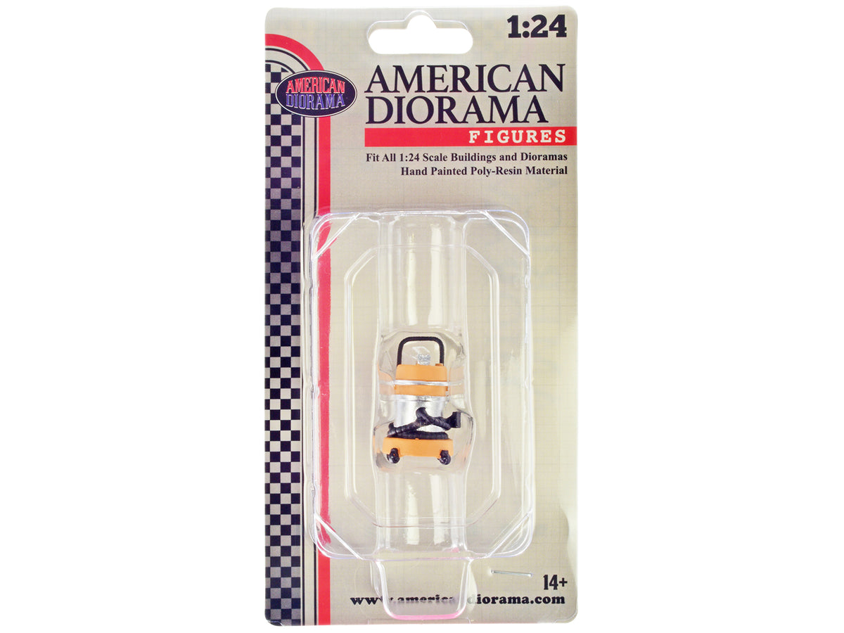 'Detail Masters' Figure 6 (Wet/Dry Vac) for 1/24 Scale Models by American Diorama