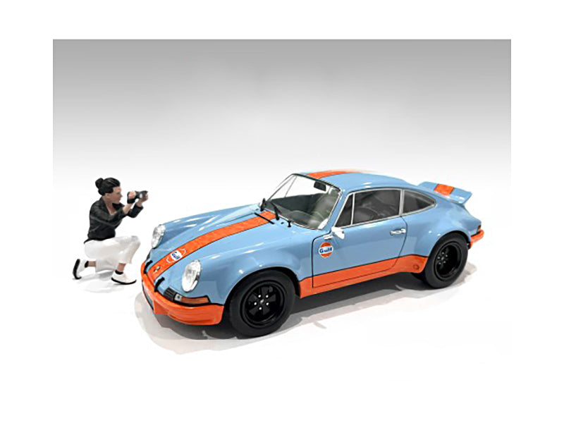 'Photographers' Figure #5 for 1/18 Scale Models by American Diorama