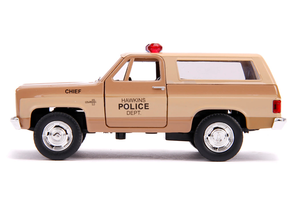 Hopper's Chevrolet Blazer 'Hawkins Police Dept.' 'Stranger Things' (2016) TV Series 'Hollywood Rides' 1/32 Diecast Model Car by Jada