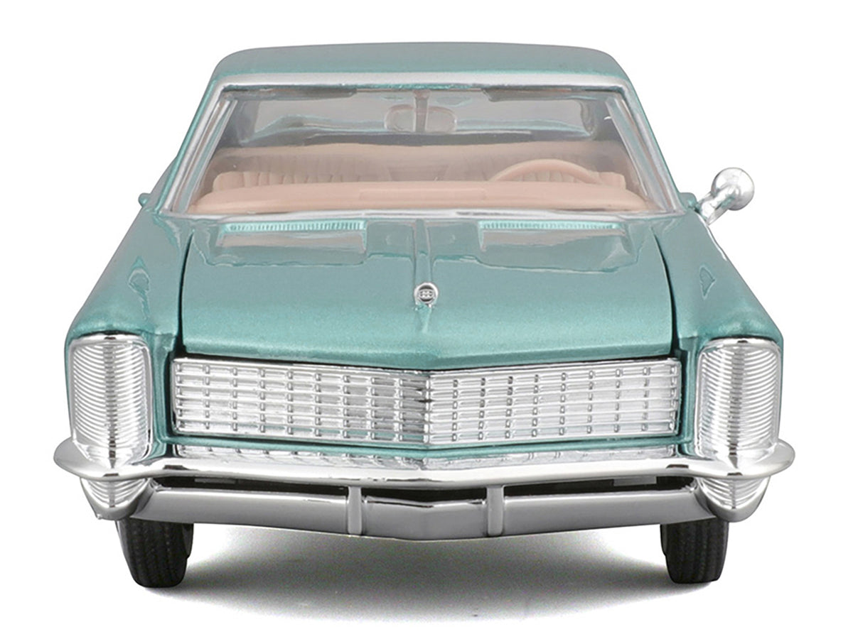 1965 Buick Riviera Gran Sport Light Blue Metallic 'Special Edition' Series 1/26 Diecast Model Car by Maisto