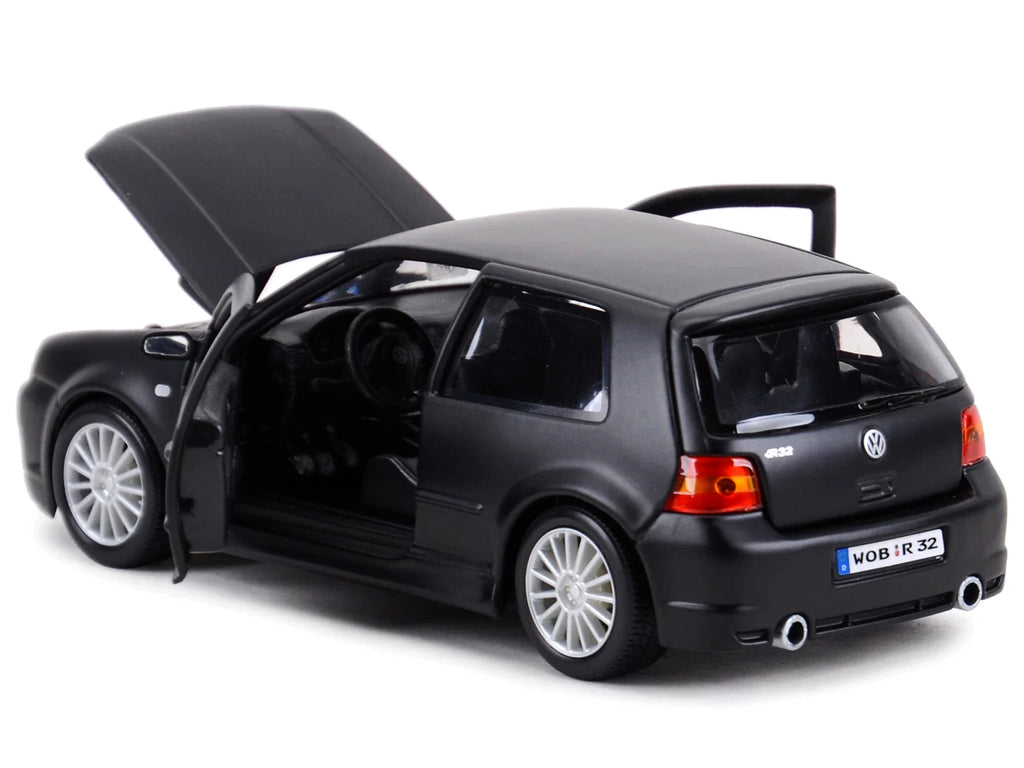 Volkswagen Golf R32 Matt Black 'Special Edition' Series 1/24 Diecast Model Car by Maisto