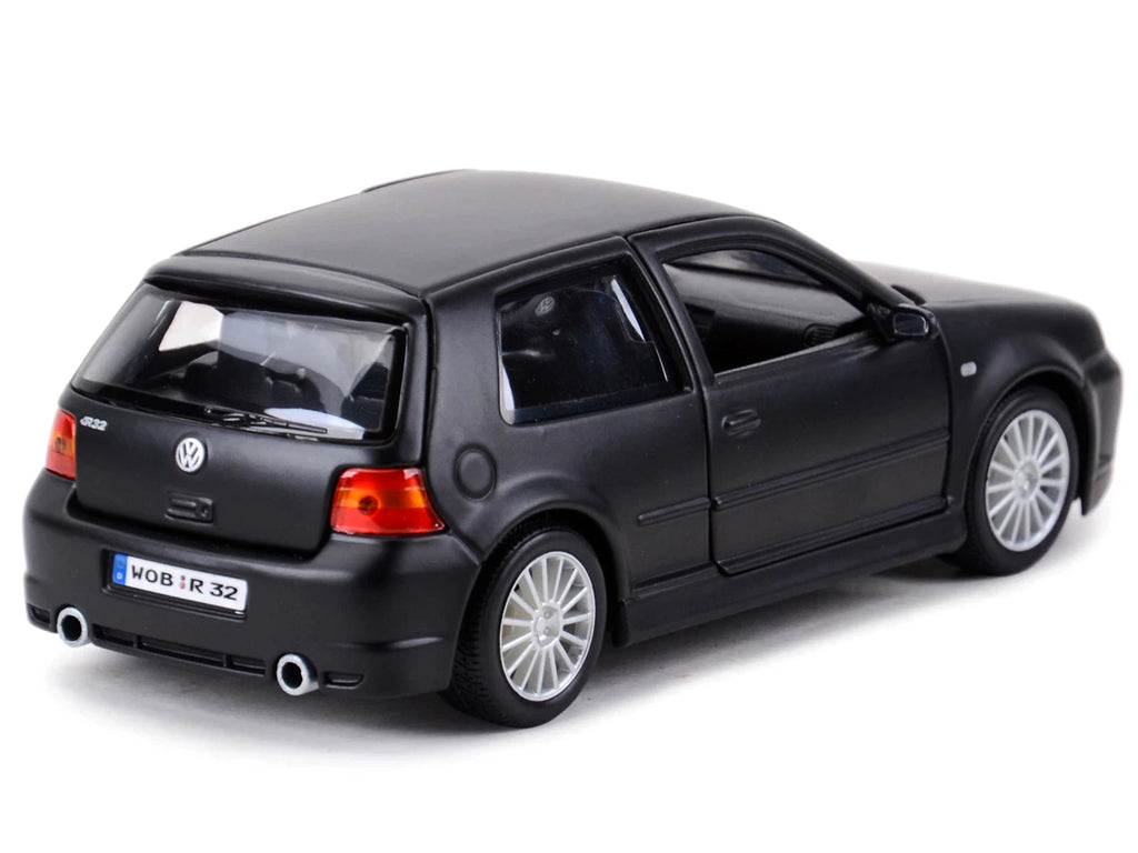 Volkswagen Golf R32 Matt Black 'Special Edition' Series 1/24 Diecast Model Car by Maisto