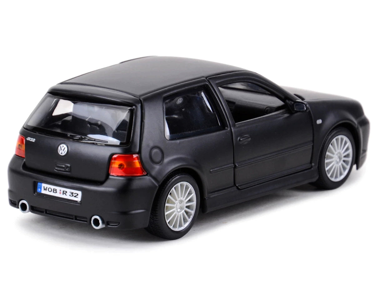 Volkswagen Golf R32 Matt Black 'Special Edition' Series 1/24 Diecast Model Car by Maisto