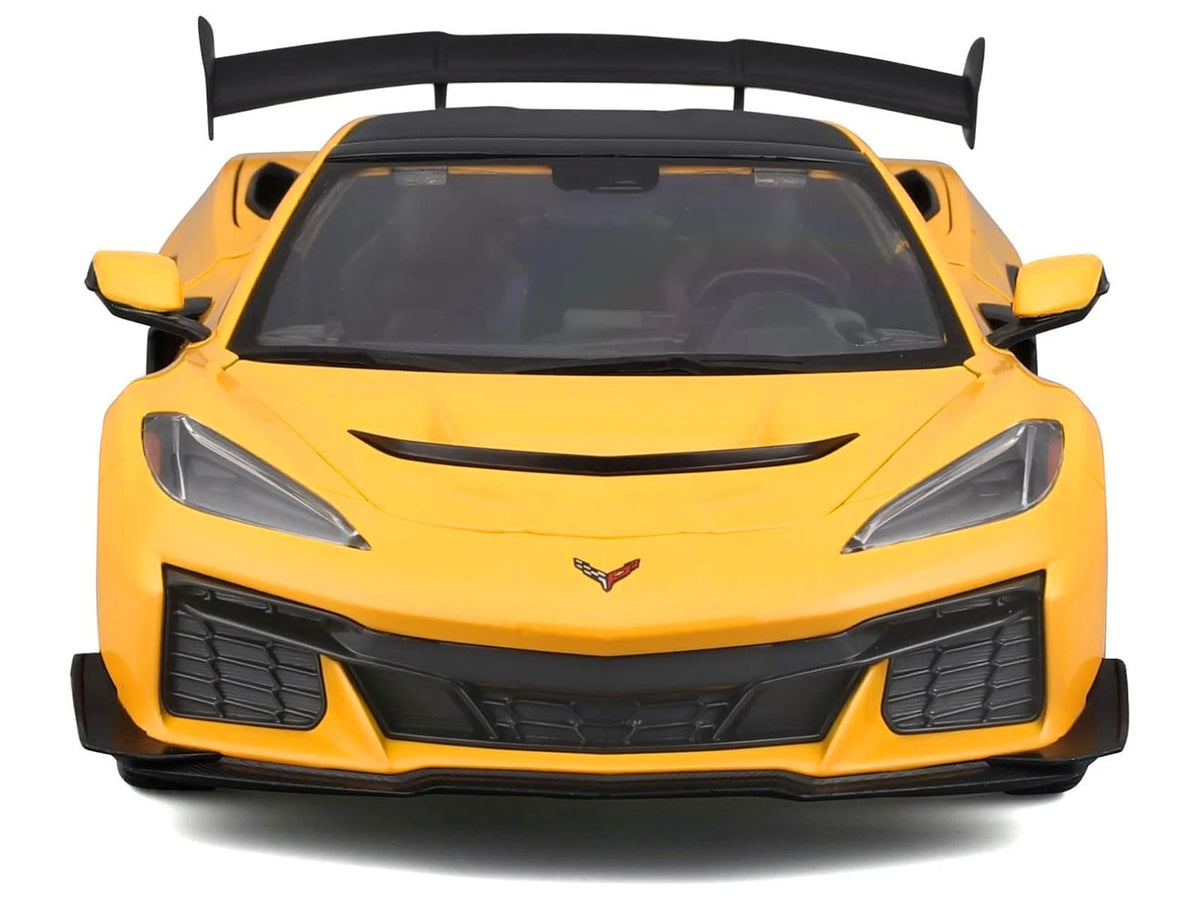 Chevrolet Corvette ZR1 Coupe Yellow with Carbon Top 'Special Edition' Series 1/18 Diecast Model Car by Maisto