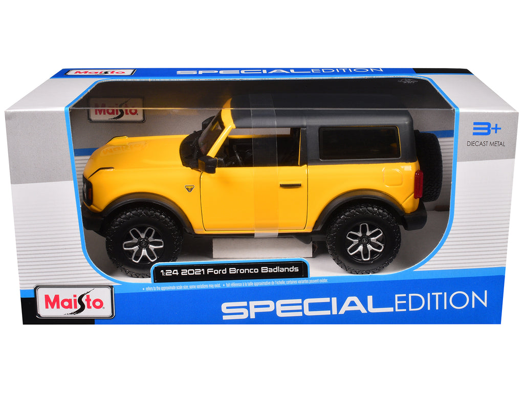 2021 Ford Bronco Badlands Yellow with Black Top 'Special Edition' 1/24 Diecast Model Car by Maisto