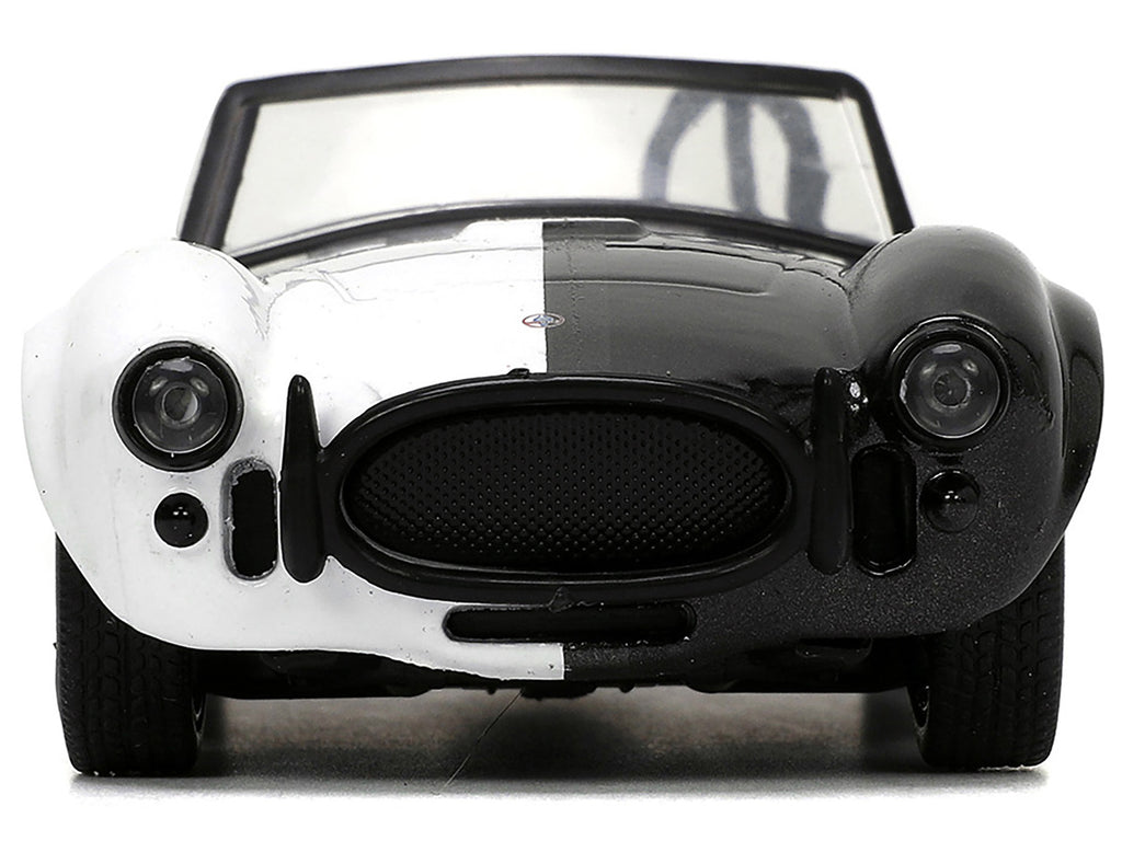 1965 Shelby Cobra 427 S/C #2 Black Metallic and White and Harvey Two-Face Diecast Figure 'Batman' 'Hollywood Rides' Series 1/32 Diecast Model Car by Jada