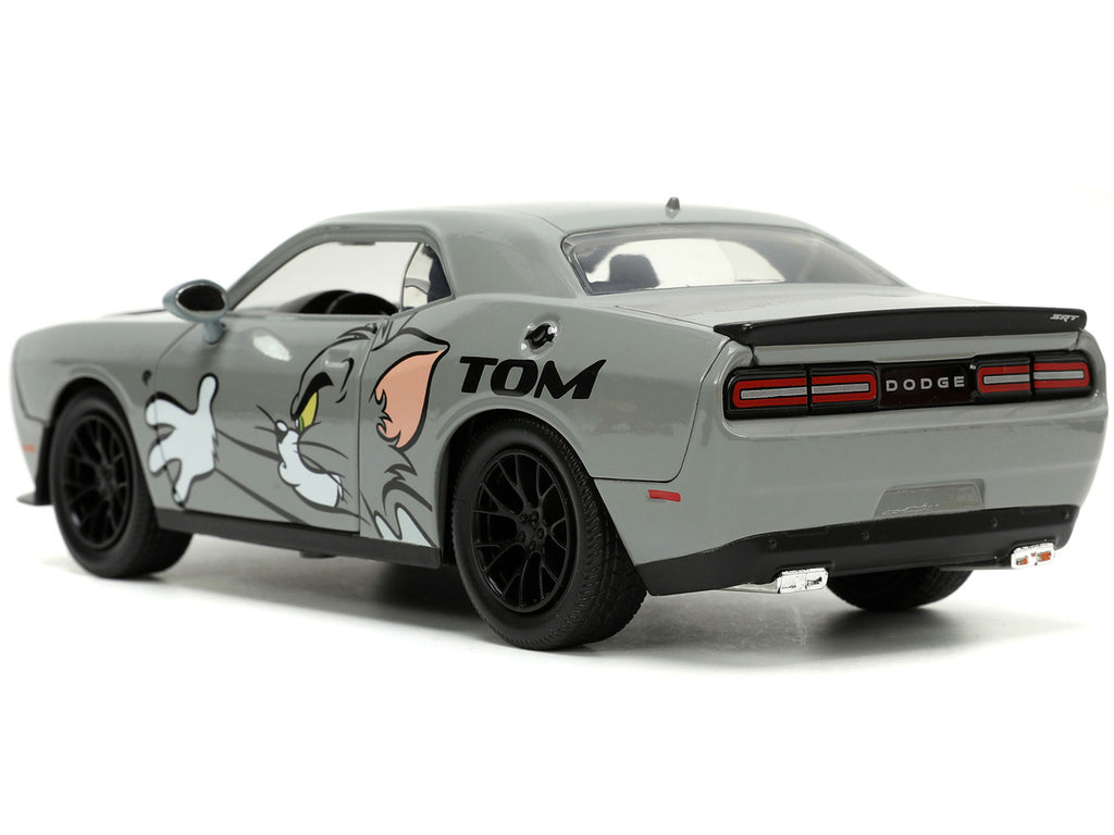 2015 Dodge Challenger Hellcat Gray with 'Tom' Graphics and Jerry Diecast Figure 'Tom and Jerry' 'Hollywood Rides' Series 1/24 Diecast Model Car by Jada