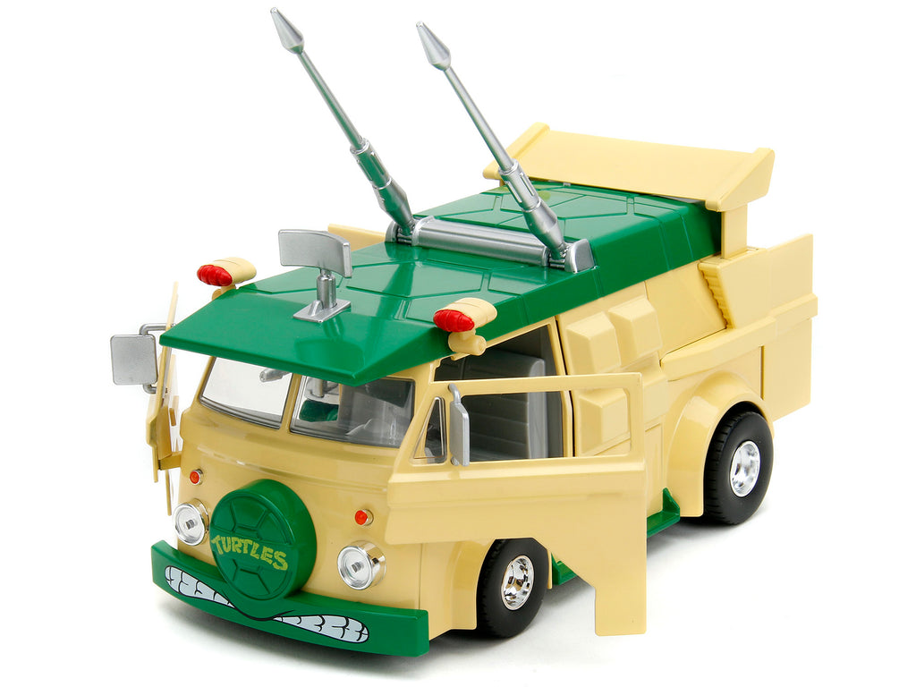 Party Wagon Green and Beige and Donatello Diecast Figure 'Teenage Mutant Ninja Turtles' 'Hollywood Rides' Series Diecast Model by Jada