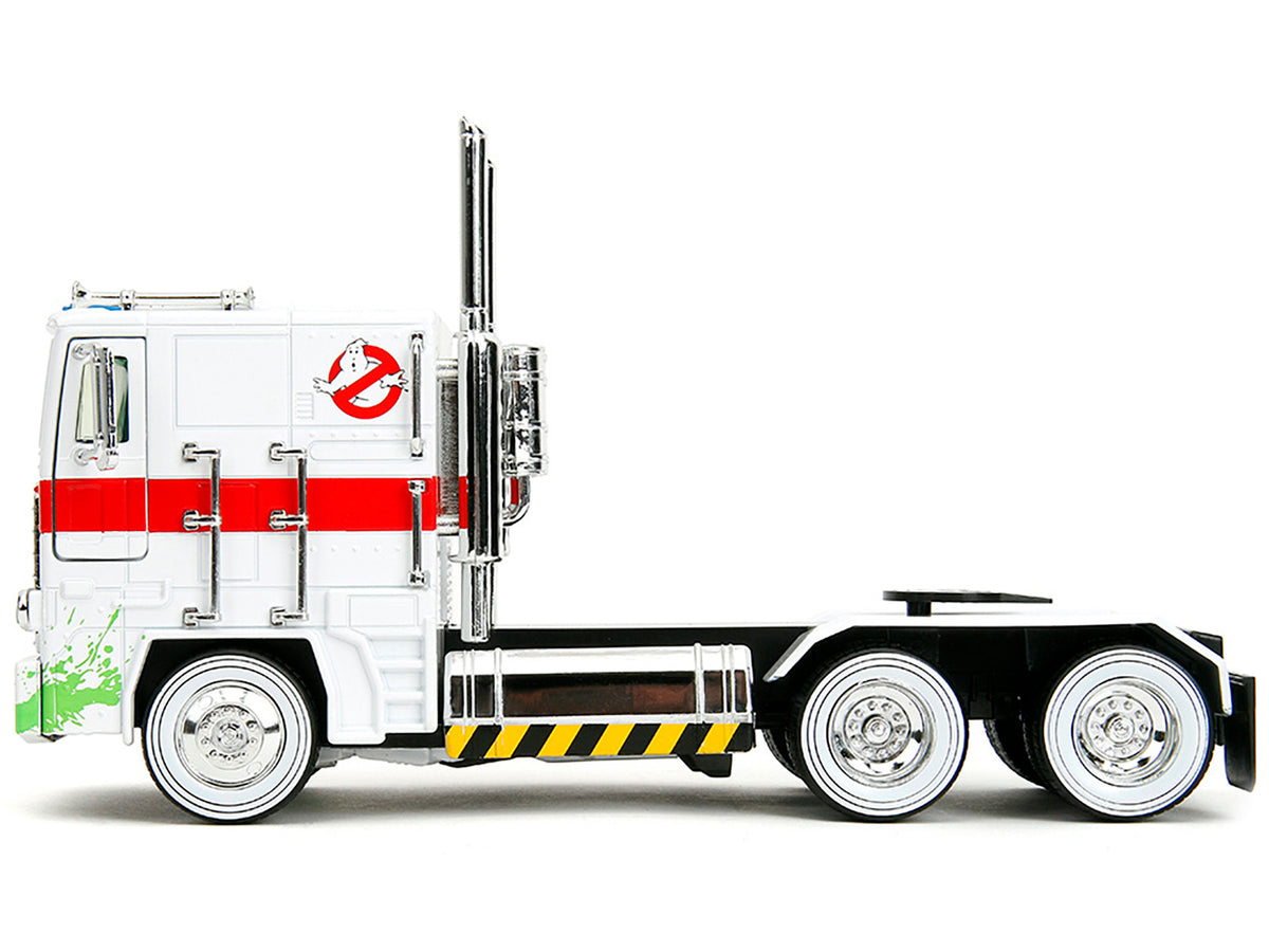 G1 Autobot Optimus Prime Truck White with Robot on Chassis from 'Transformers' TV Series - 'Ghostbusters' (1984) Movie Crossover 'Hollywood Rides' Series 1/24 Diecast Model by Jada