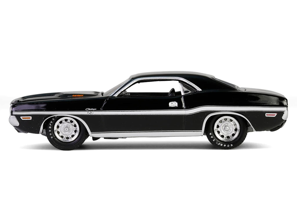 1970 Dodge Challenger R/T 440 Black with White Stripes 'Barrett-Jackson' Series 15 1/64 Diecast Model Car by Greenlight