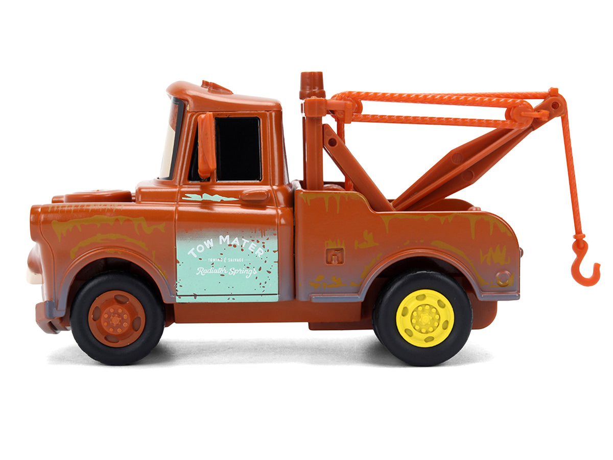'Tow Mater' Tow Truck Brown (Rusted) 'Cars' (2006) Movie 'Hollywood Rides' Series 1/32 Diecast Model Car by Jada