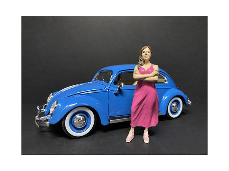 'Partygoers' Figurine II for 1/24 Scale Models by American Diorama