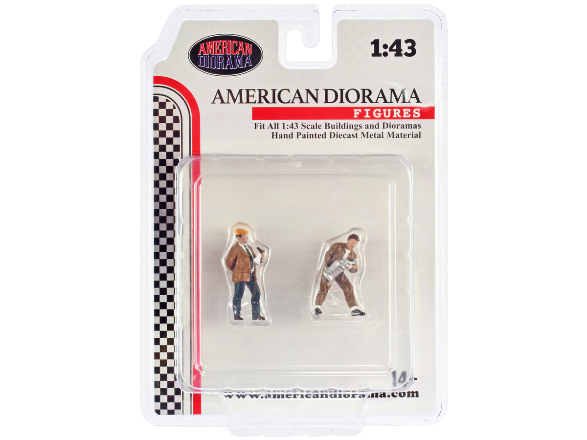'Race Day' Two Diecast Figures Set 4 for 1/43 Scale Models by American Diorama