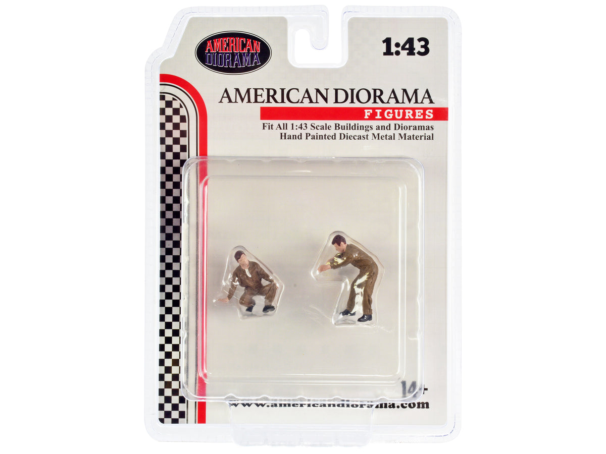 'Race Day' Two Diecast Figures Set 5 for 1/43 Scale Models by American Diorama