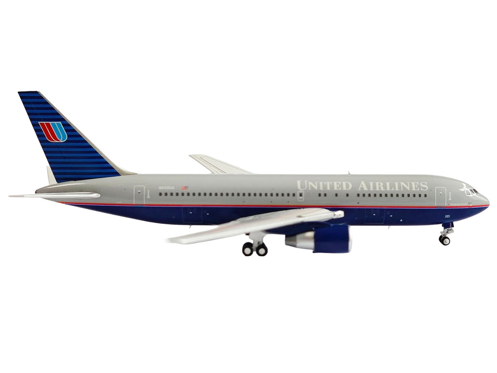 Boeing 767-200ER Commercial Aircraft 'United Airlines' (N609UA) Gray with Blue Tail 1/400 Diecast Model by V1/400