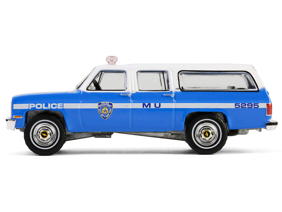 1990 Chevrolet Suburban K2500 Scottsdale 'NYPD (New York City Police Department)' Blue with White Top 'Hot Pursuit' Series 46 1/64 Diecast Model Car by Greenlight
