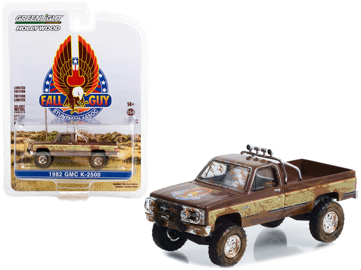 1982 GMC K-2500 Sierra Grande Pickup Truck Brown and Gold (Dirty Version) 'Fall Guy Stuntman Association' Hollywood Special Edition 1/64 Diecast Model Car by Greenlight