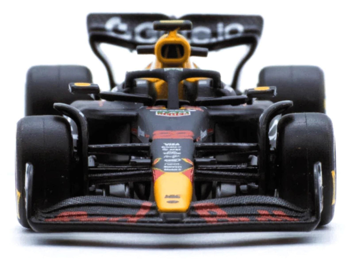 Red Bull Racing RB21 #22 Yuki Tsunoda Formula One F1 World Championship (2025) 'Formula Racing' Series 1/64 Diecast Model Car by Bburago
