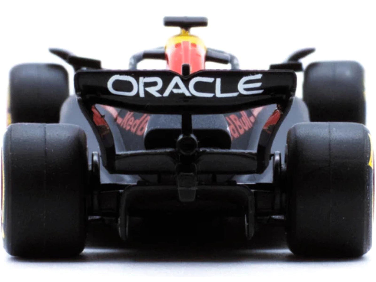 Red Bull Racing RB21 #22 Yuki Tsunoda Formula One F1 World Championship (2025) 'Formula Racing' Series 1/64 Diecast Model Car by Bburago