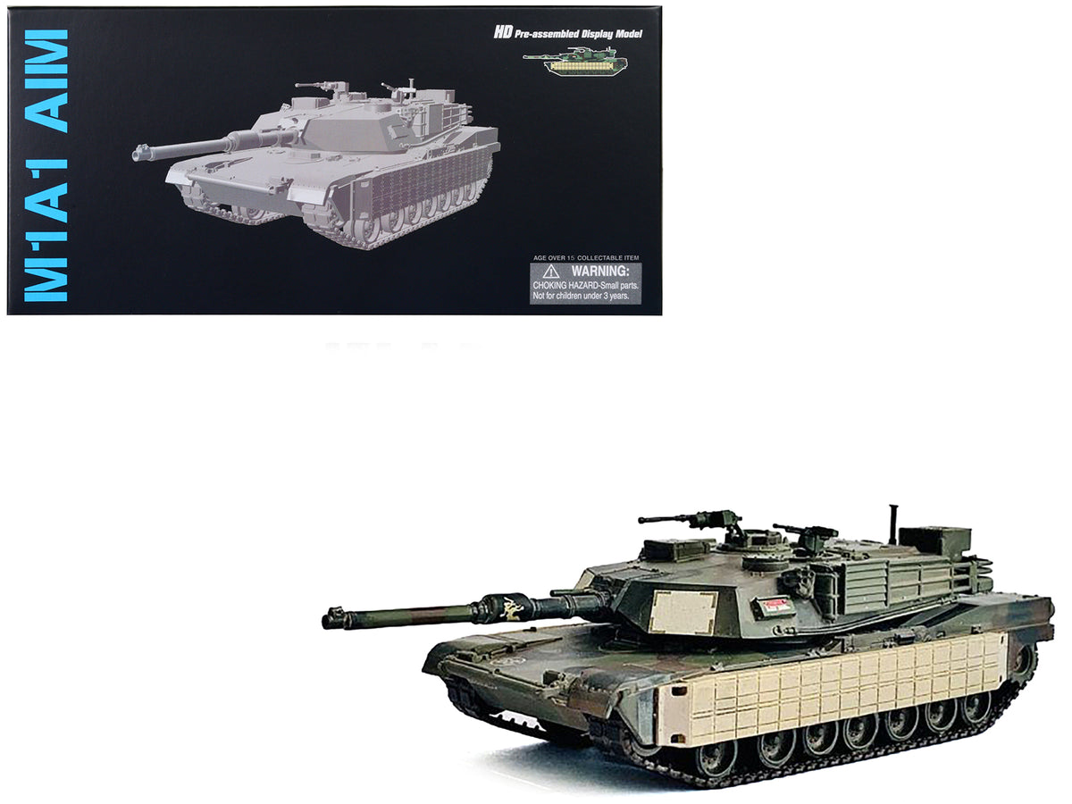 United States M1A1 AIM TUSK Tank '1-4 Cav 'Quarterhorse' 1st Infantry Division Iraq' (2004) 'NEO Dragon Armor' Series 1/72 Plastic Model by Dragon Models
