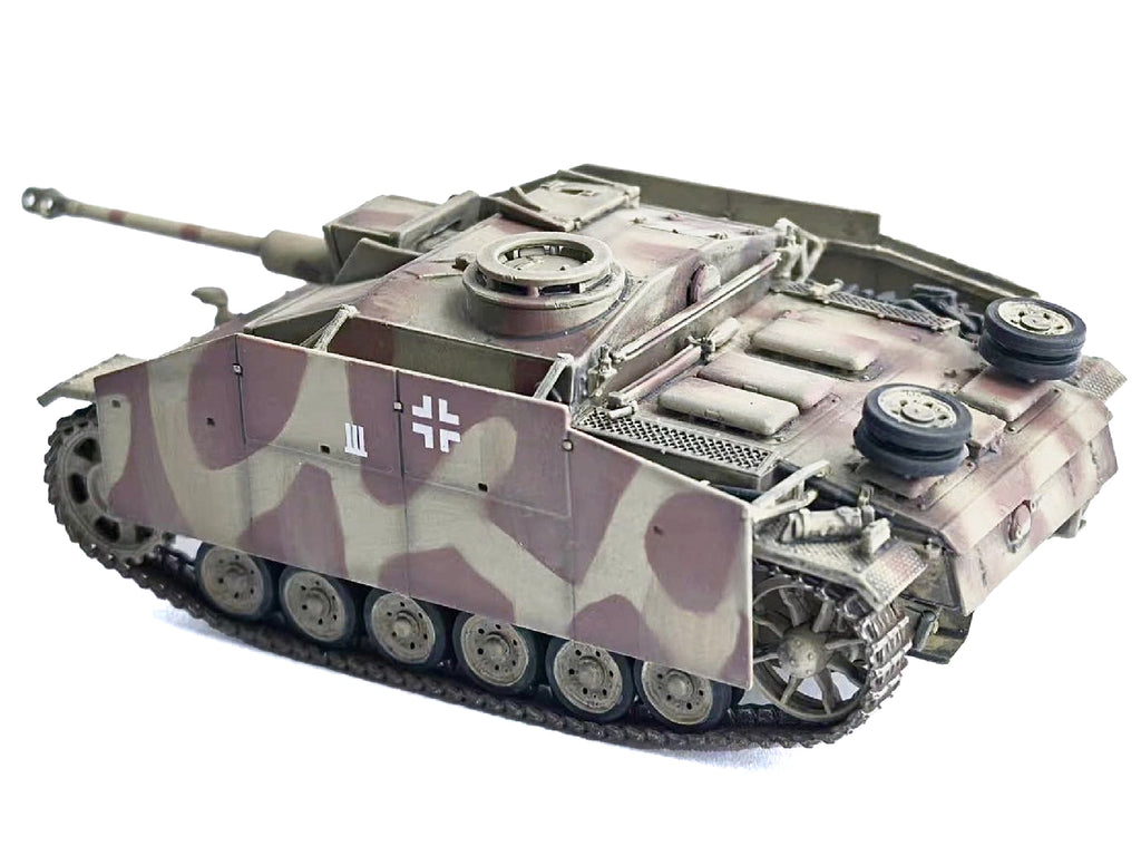 Germany StuG III Ausf. G 'Early Production' with Schurzen Tank 'Pz.Gren.Div. Totenkopf Kursk' (1943) 'NEO Dragon Armor' Series 1/72 Plastic Model by Dragon Models