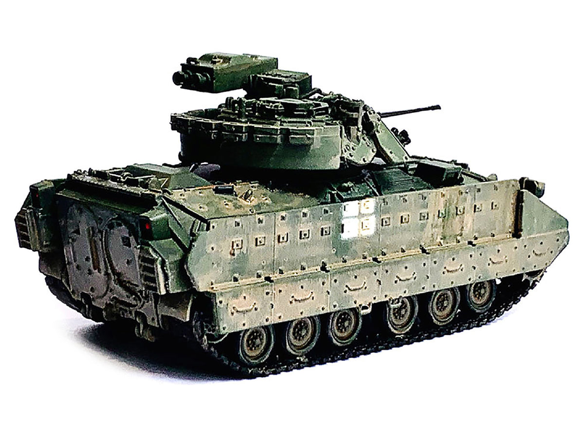 Ukraine M2A2 ODS Light Tank Green Camouflage (Weathered) 'NEO Dragon Armor' Series 1/72 Plastic Model by Dragon Models