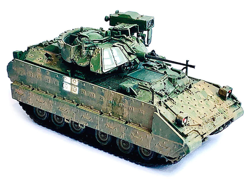 Ukraine M2A2 ODS Light Tank Green Camouflage (Weathered) 'NEO Dragon Armor' Series 1/72 Plastic Model by Dragon Models
