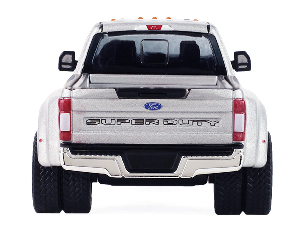 2022 Ford F-450 Super Duty Pickup Truck Iconic Silver Metallic 'Auto Mall' Series 8 1/64 Diecast Model Car by Greenlight
