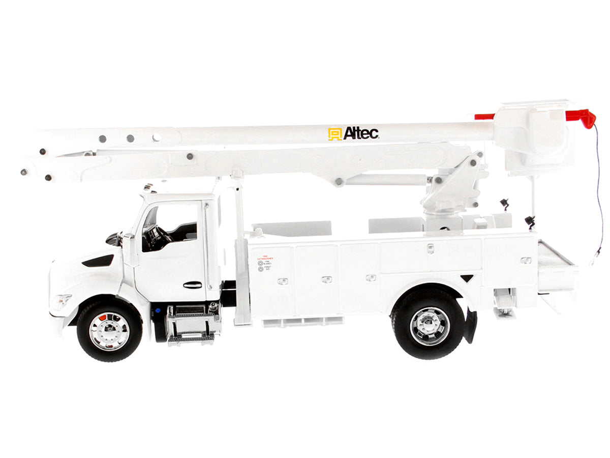 Kenworth T380 with Altec AA55 Aerial Service Truck White 'Transport Series' 1/32 Diecast Model by Diecast Masters