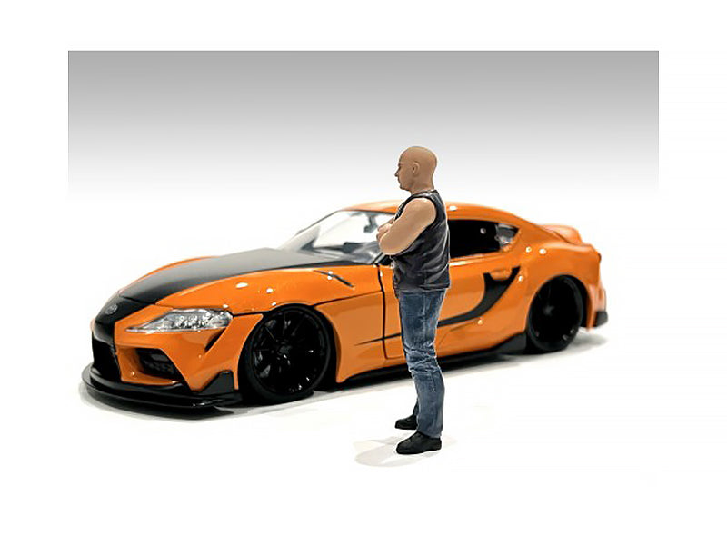 'Car Meet 3' Figure 1 for 1/18 Scale Models by American Diorama